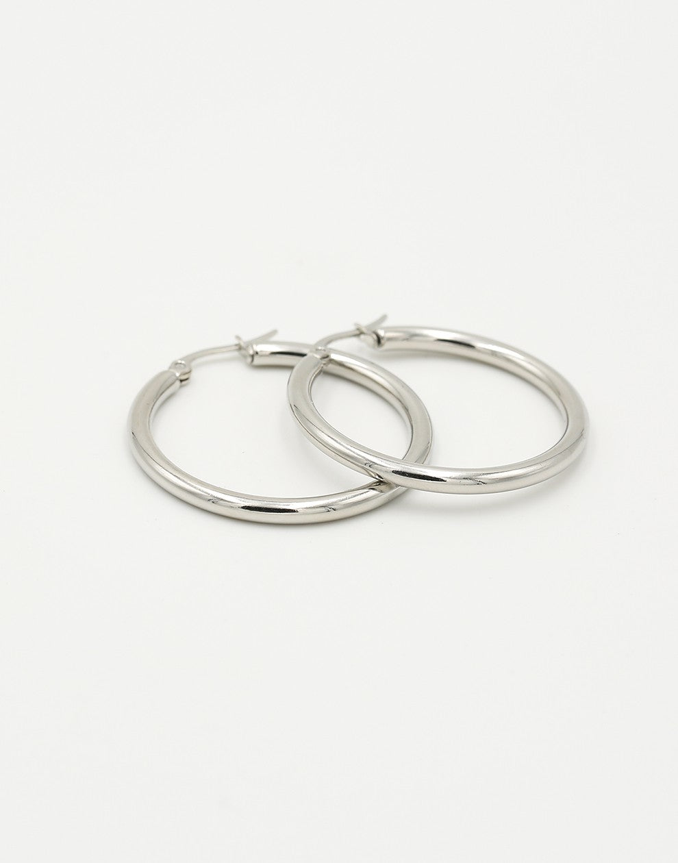 Silver-colored hoop earrings 30mm