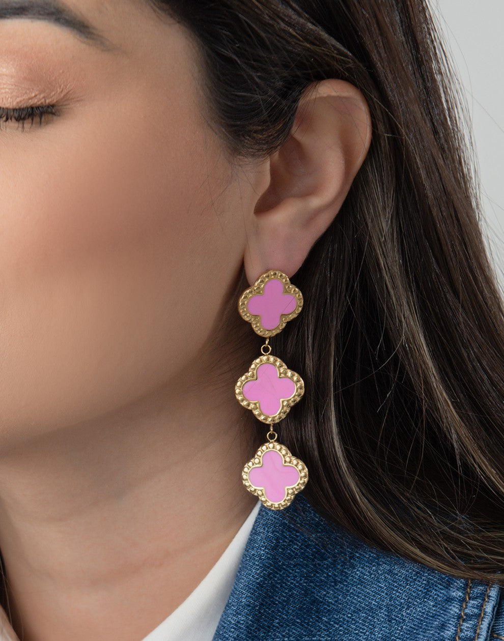 Klavers oorbellen hanger roze