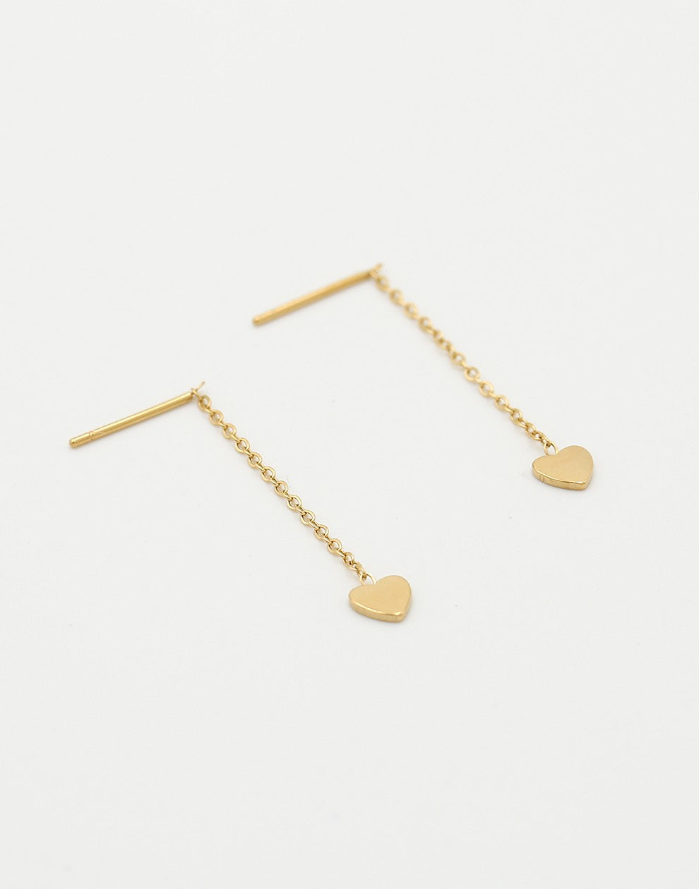 Gold-colored heart threaded earring