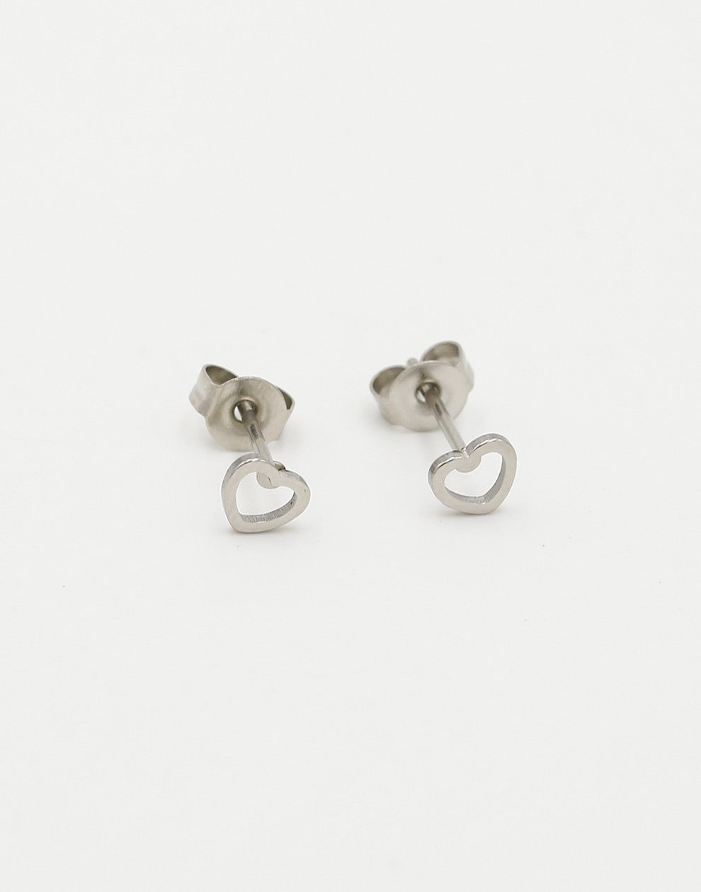 Studs open hartje zilverkleurig