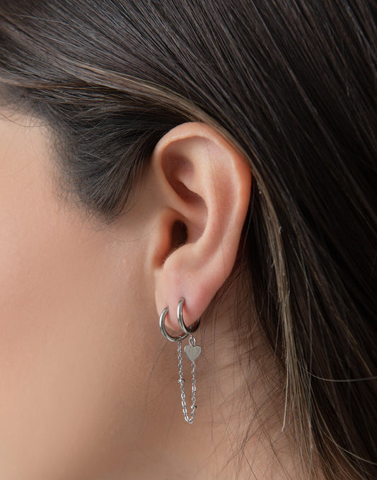Double chain earrings with silver-colored heart