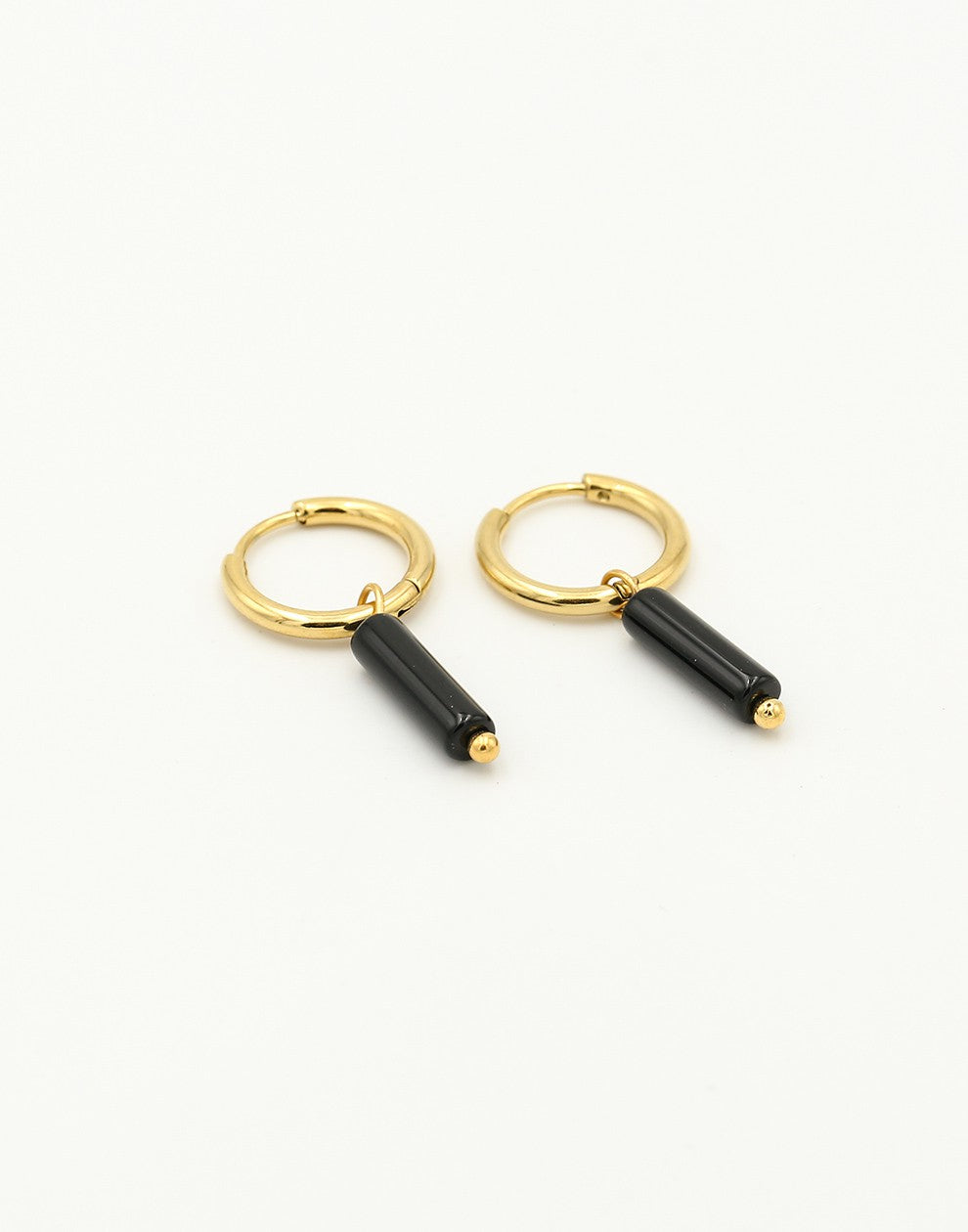 oorbellen met steen hanger zwart