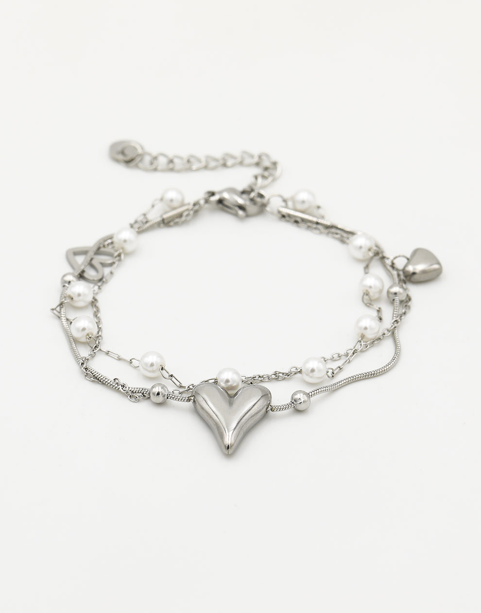 Armband hartjes en parels zilverkleurig