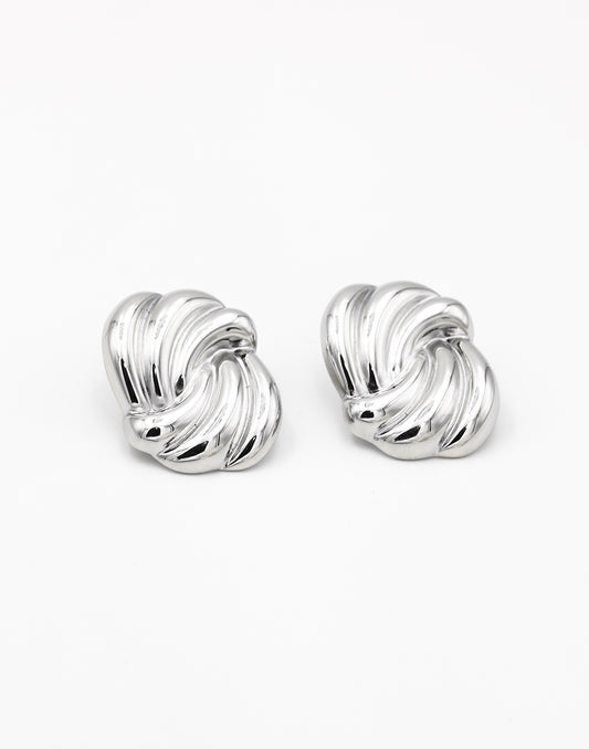 Statement oorstekers wave klein zilverkleurig