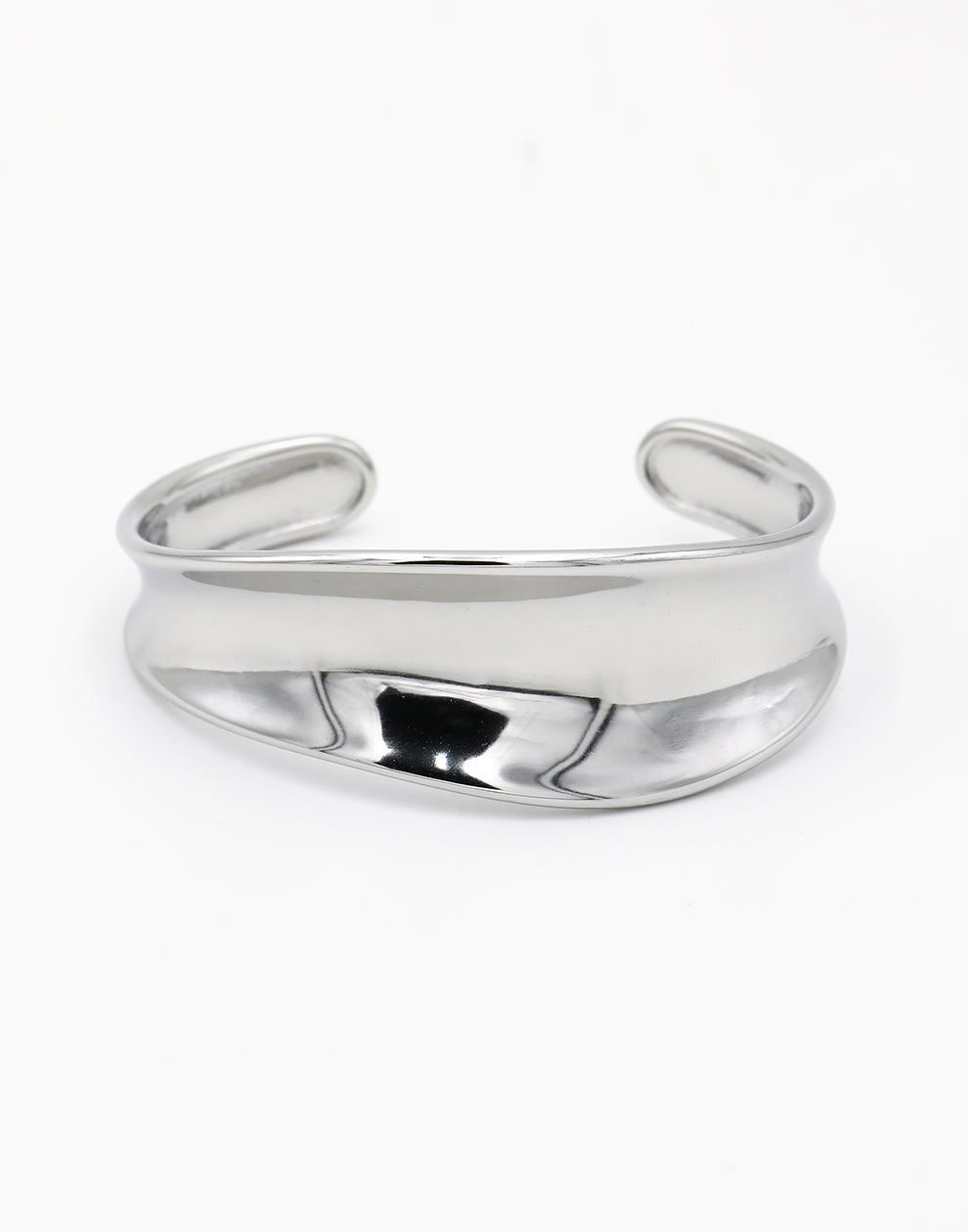 Bangle asymmetrisch gebogen zilverkleurig