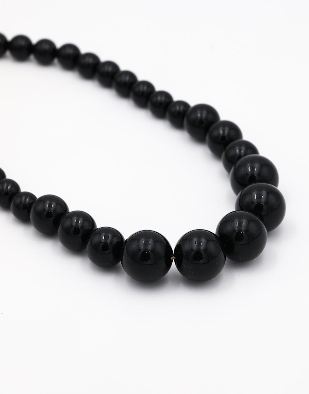 Kralenketting met verschillende groottes zwart