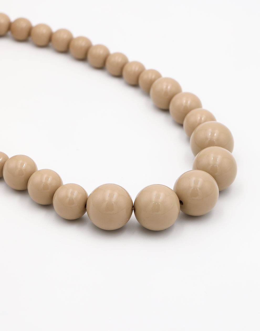 Kralenketting met verschillende groottes beige
