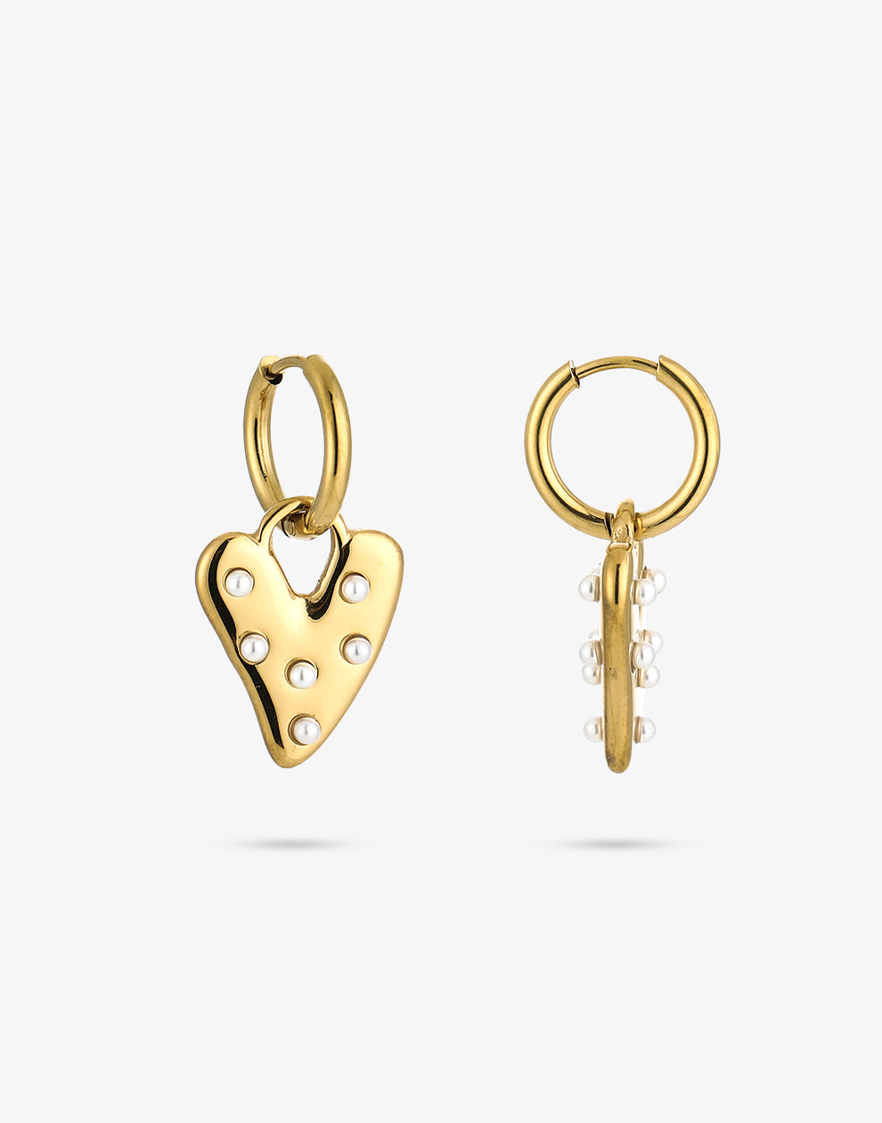 Oorringen met hartje en parels goudkleurig