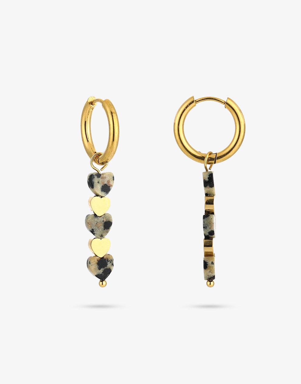 Oorringen verschillende hartjes zwart-wit