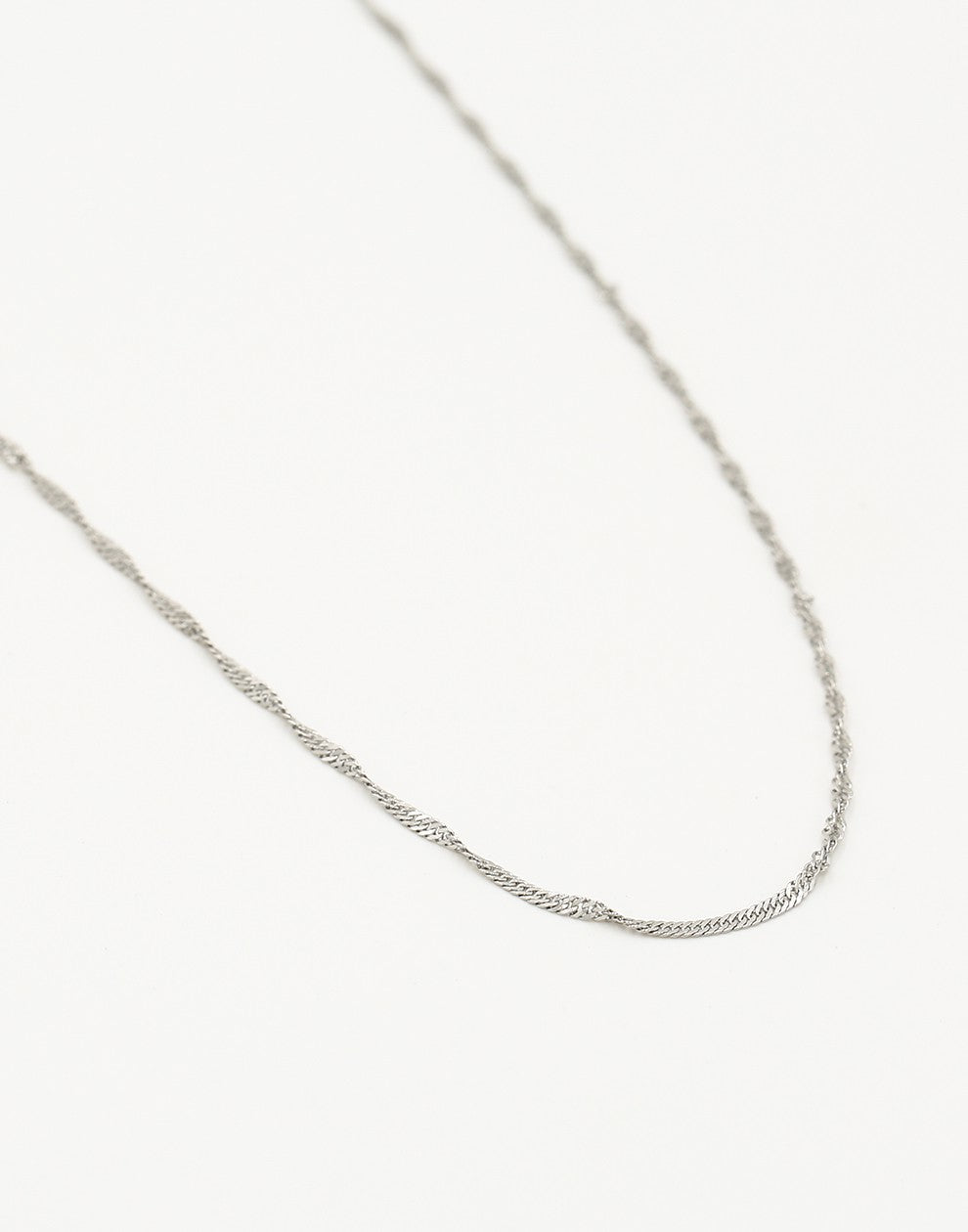Fijn gedraaide schakelketting 55cm lang zilverkleurig