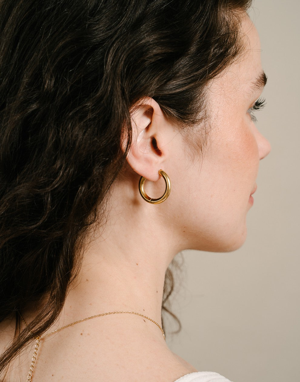 gold-colored thick earrings 24mm