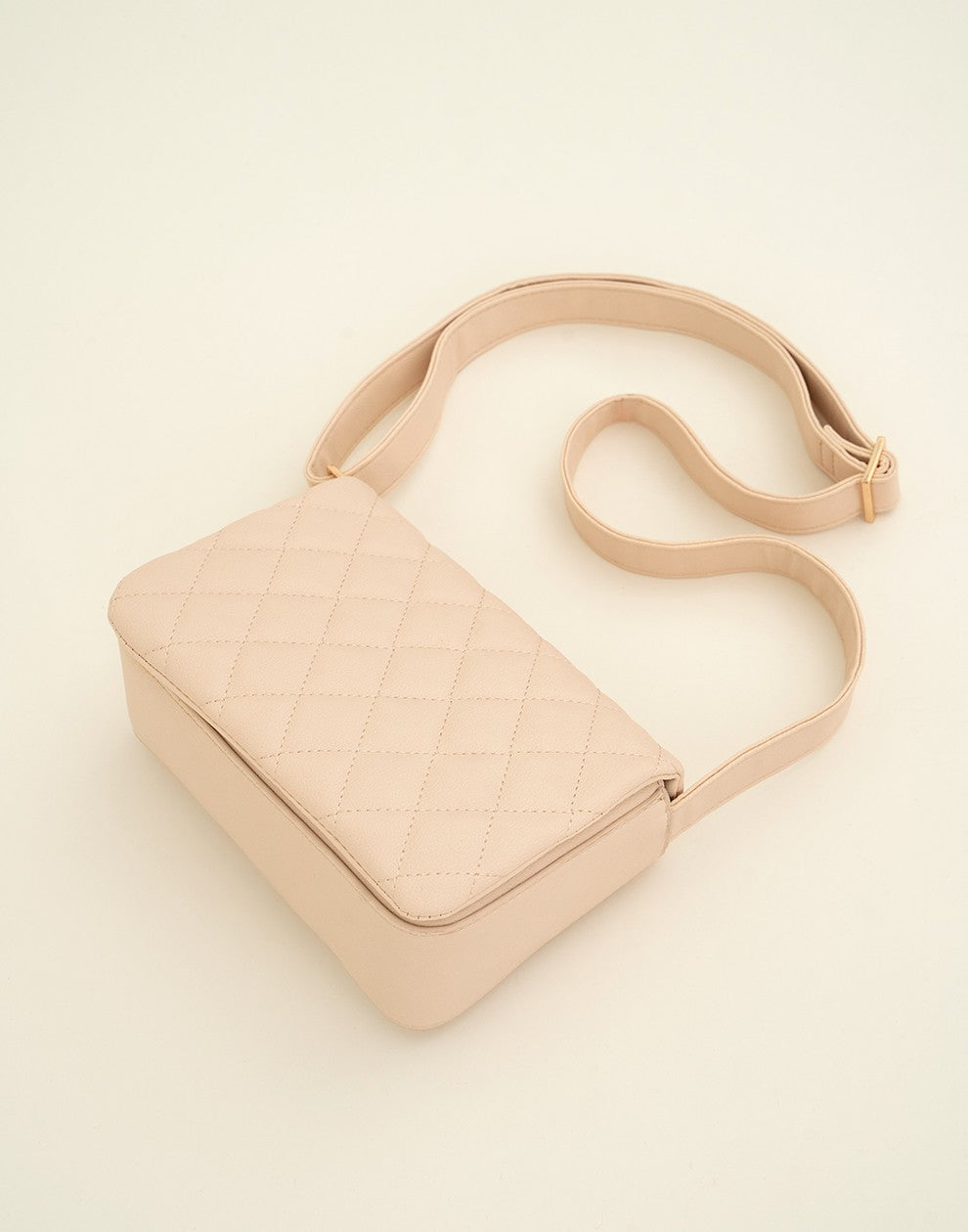 Schoudertas met diamant patroon beige