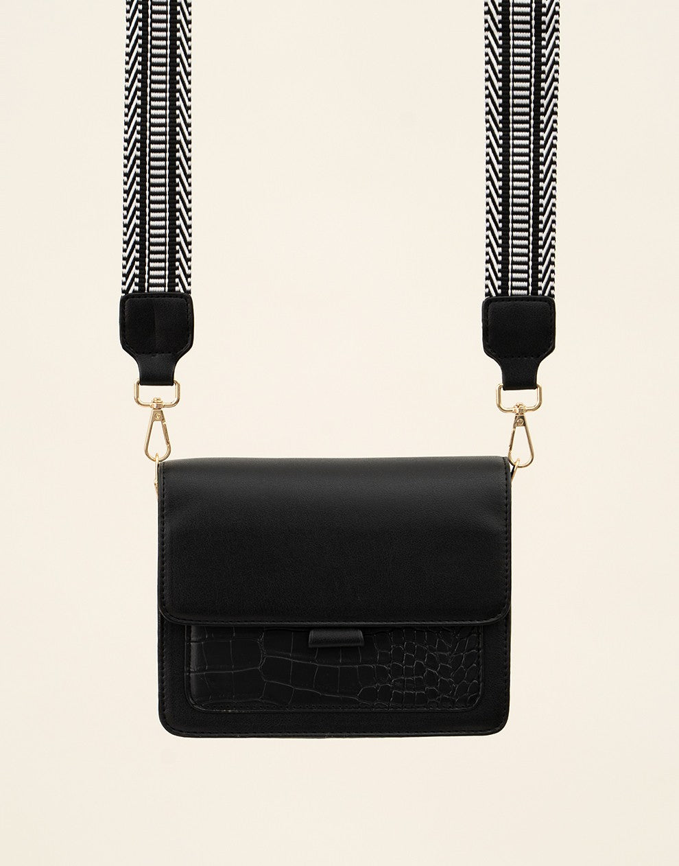 Crossbody tas met croco en hippe bagstrap zwart