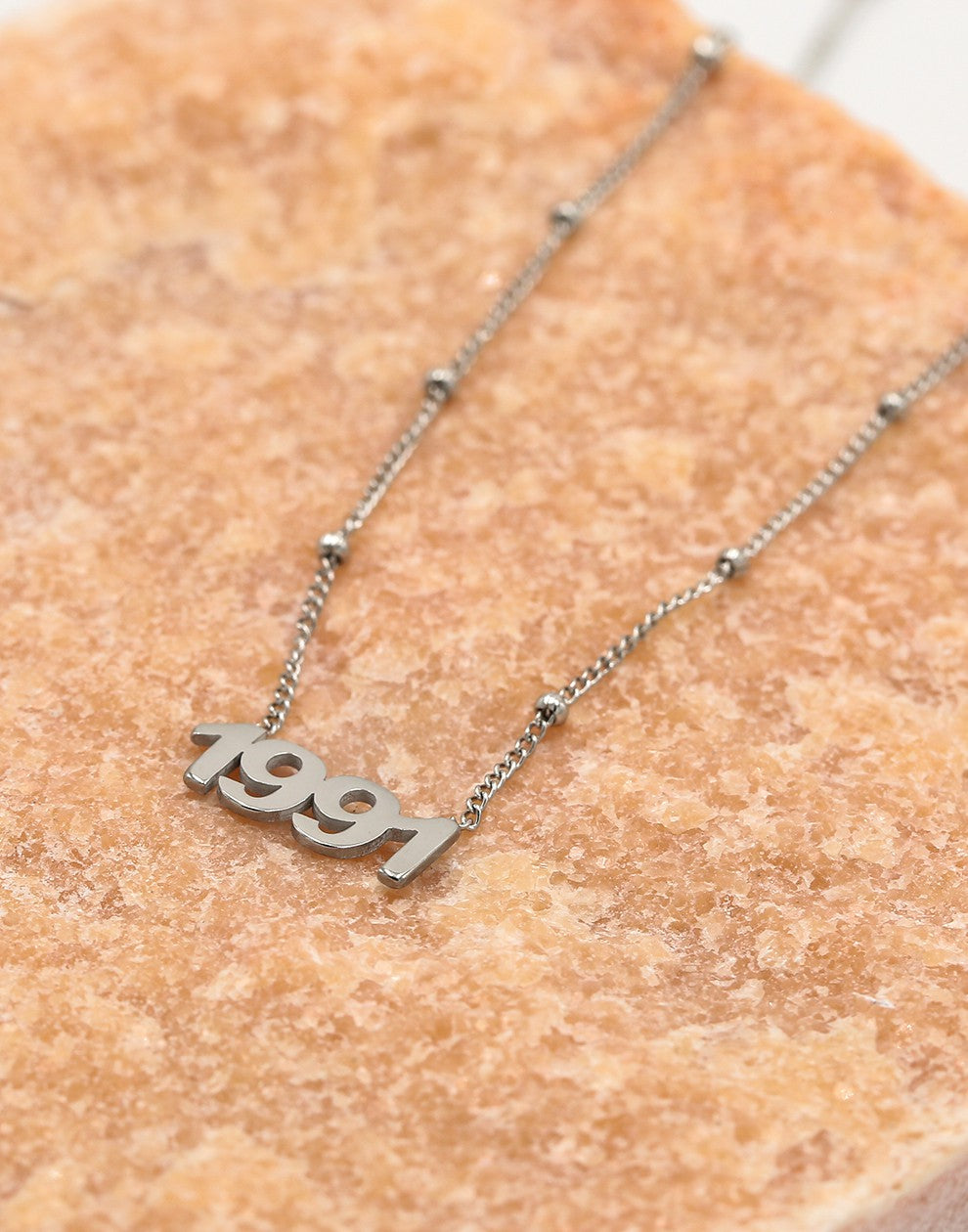 Ketting jaartal 1991 zilverkleurig