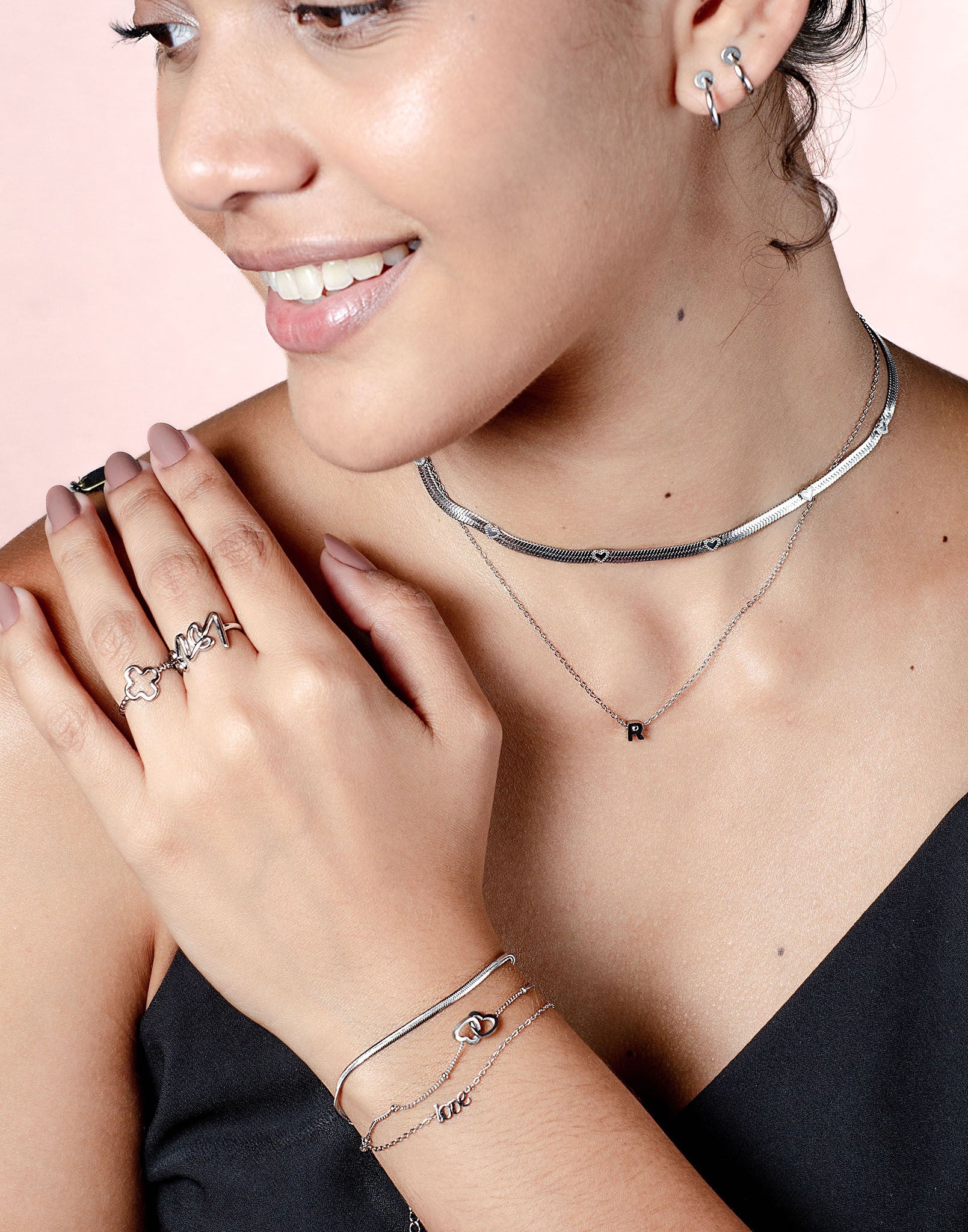 armband love zilverkleurig