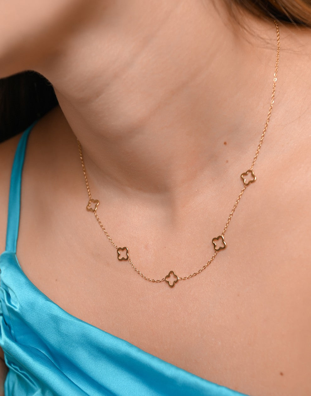 Ketting 5 open klavers goudkleurig