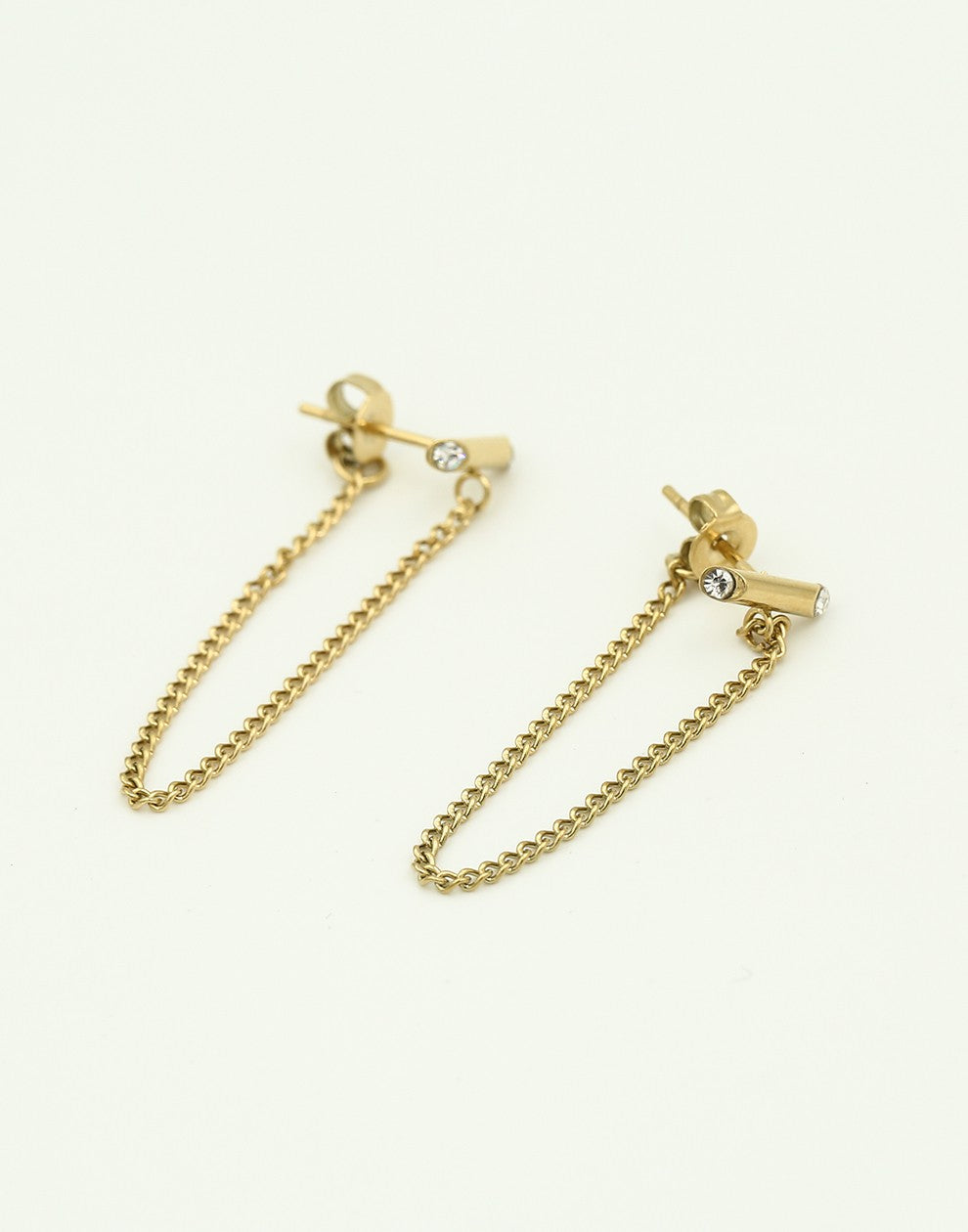 Oorsteker staafje strass met chain goudkleurig