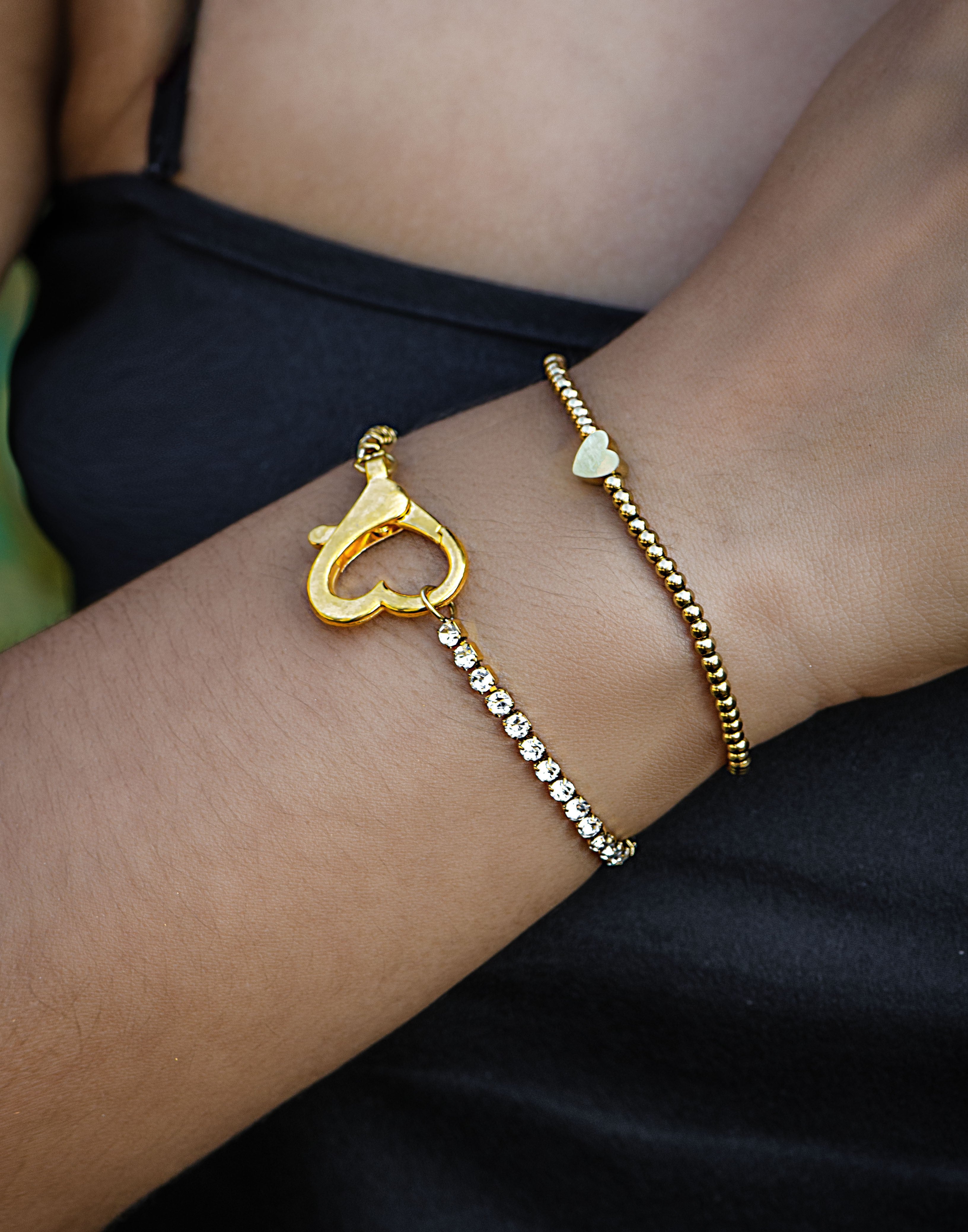 stretch armband hartje goudkleurig