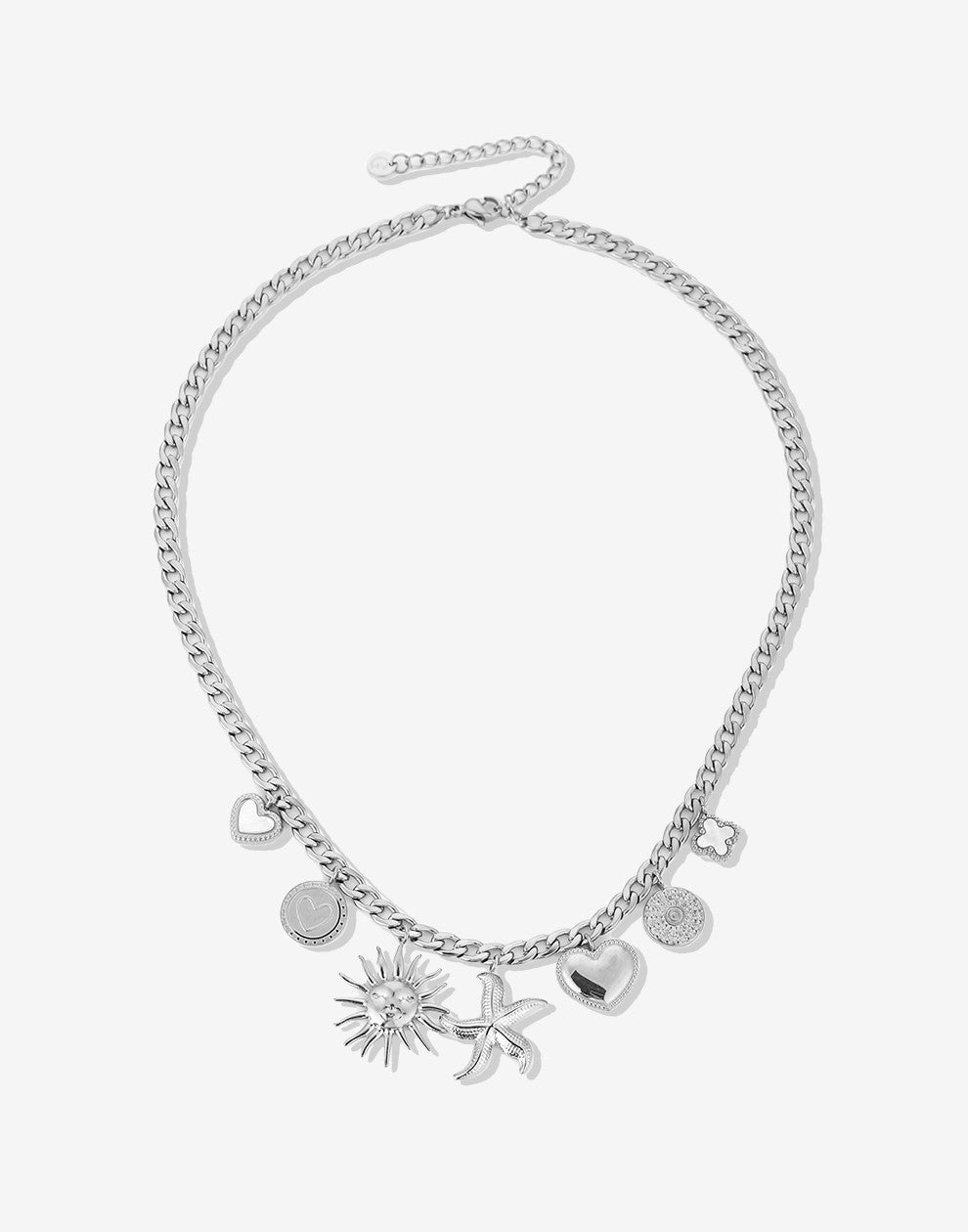 Bedel ketting schakels met verschillende bedels zilverkleurig