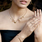stretch armband open hartje goudkleurig