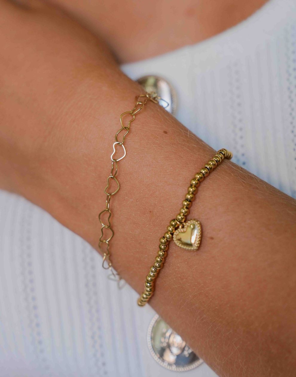 minimalistische hartjes armband goudkleurig