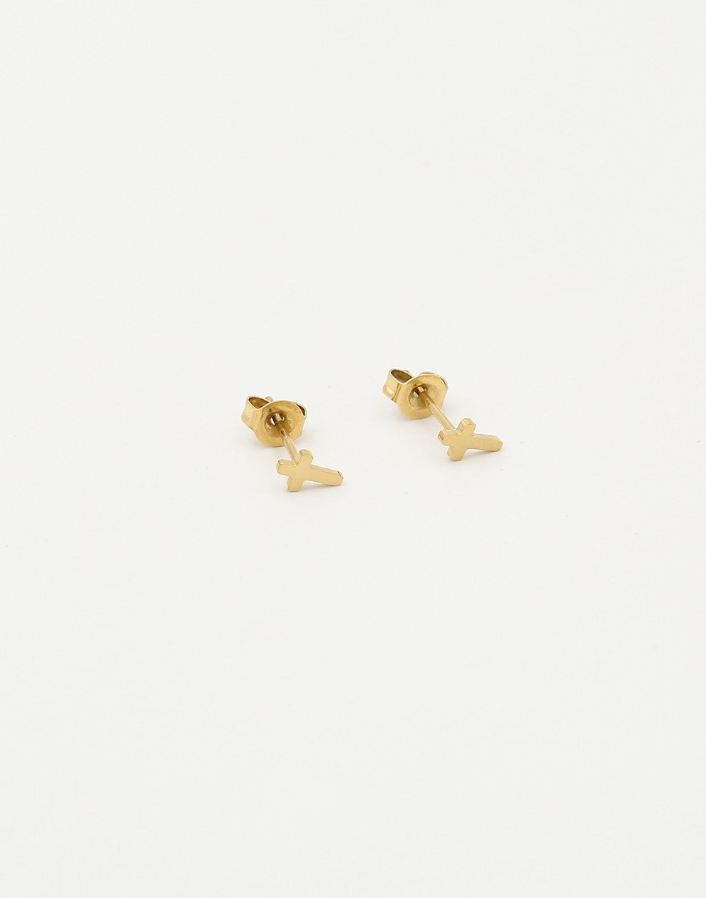 studs kruisje goudkleurig