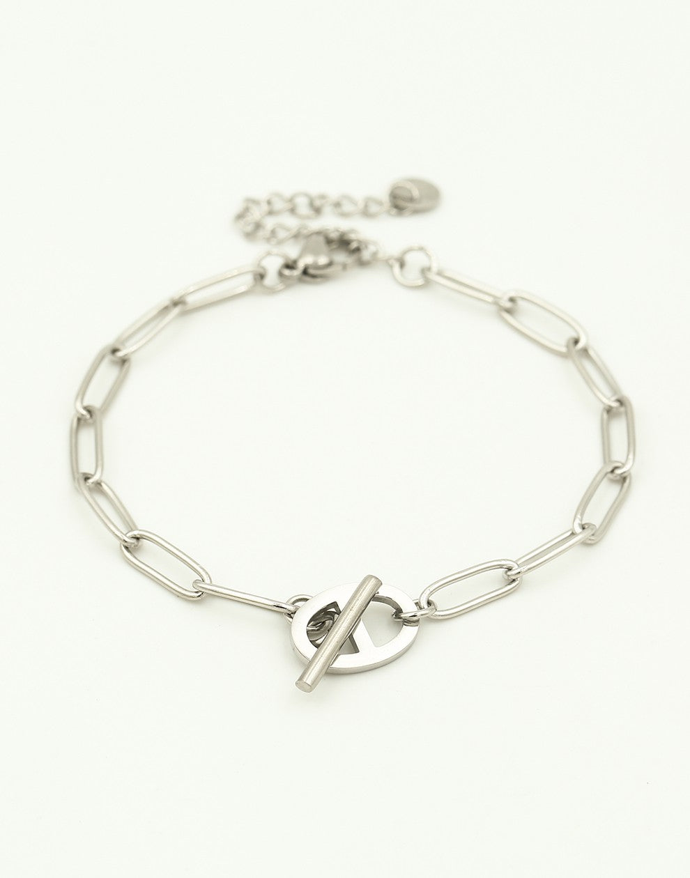 Paperclip armband met symbool kapittelsluiting zilverkleurig
