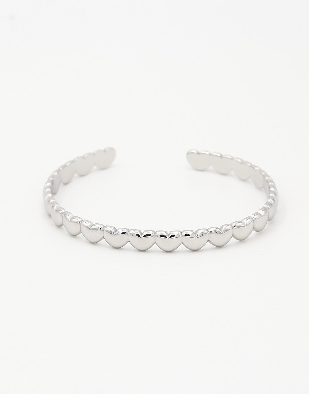 bangle hartjes motief zilverkleurig
