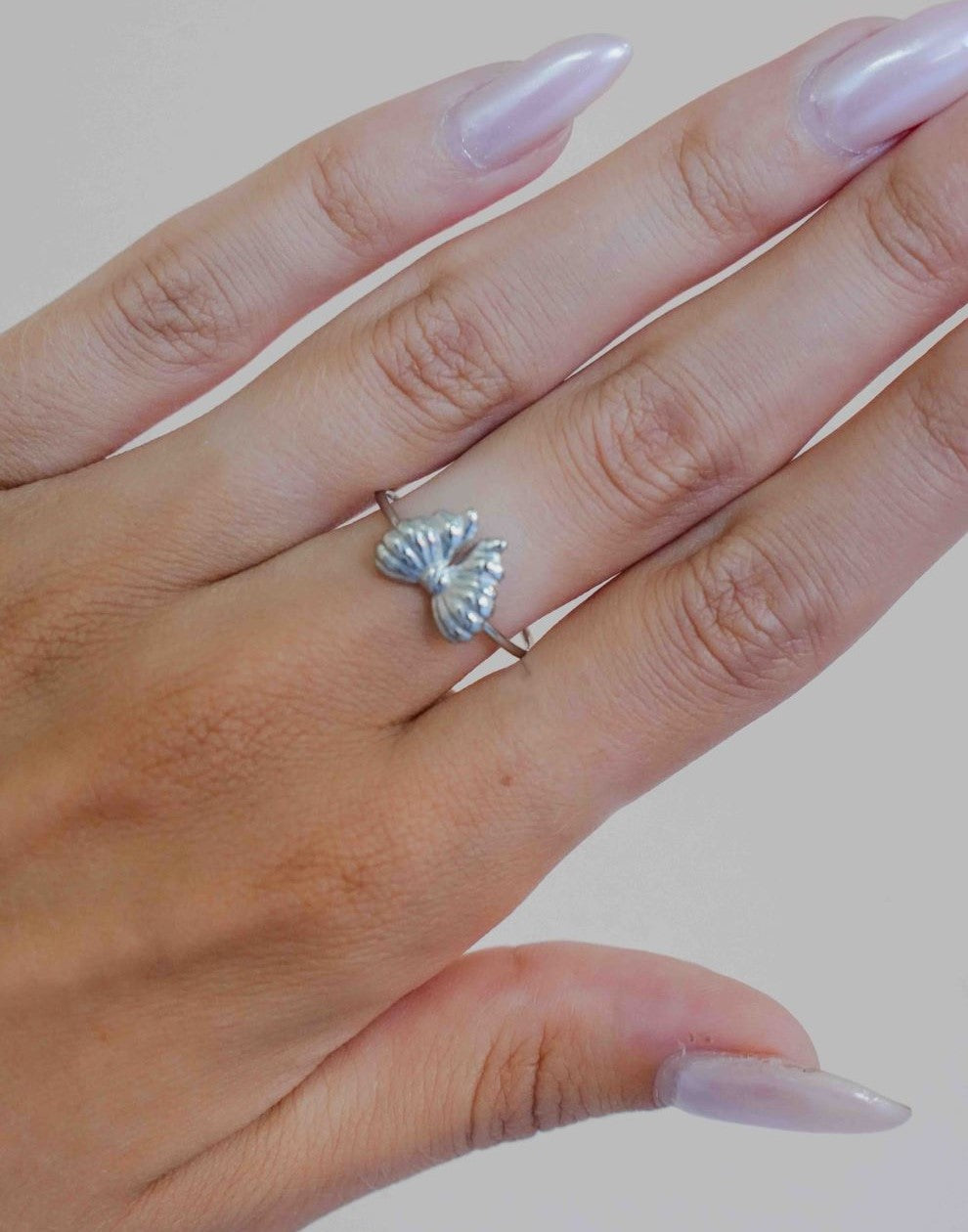 Ring strikje zilverkleurig