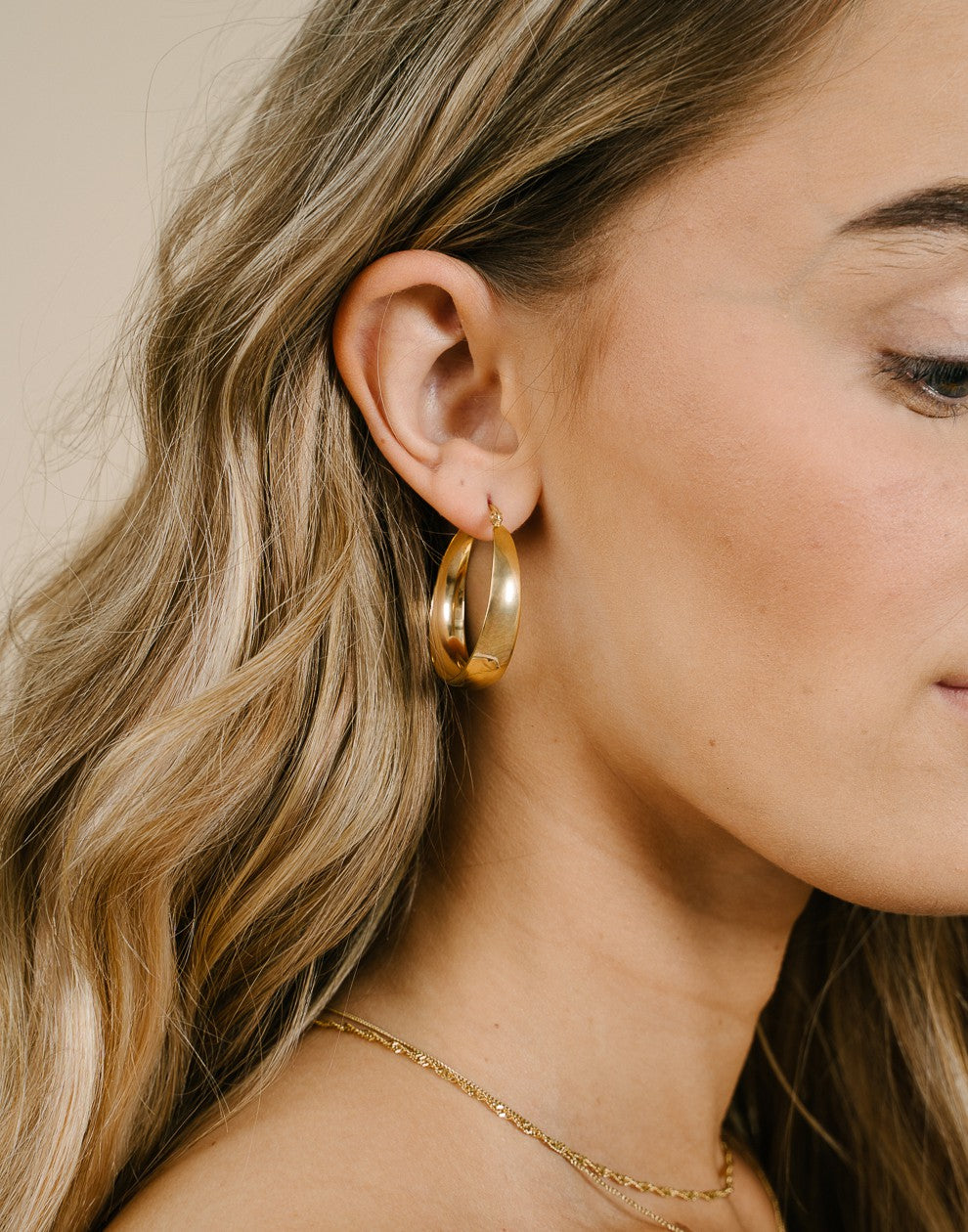 basic hoop gold