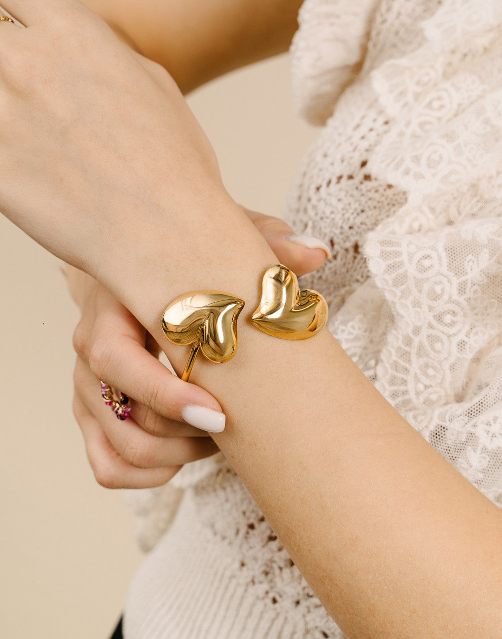 bangle grote harten goudkleurig