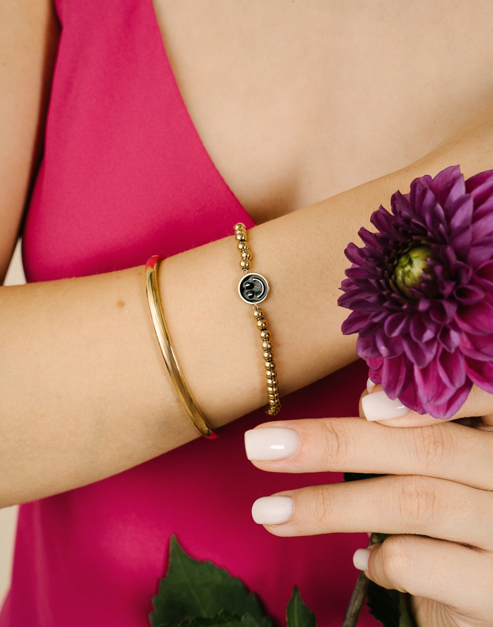 stretch armband smiley zwart