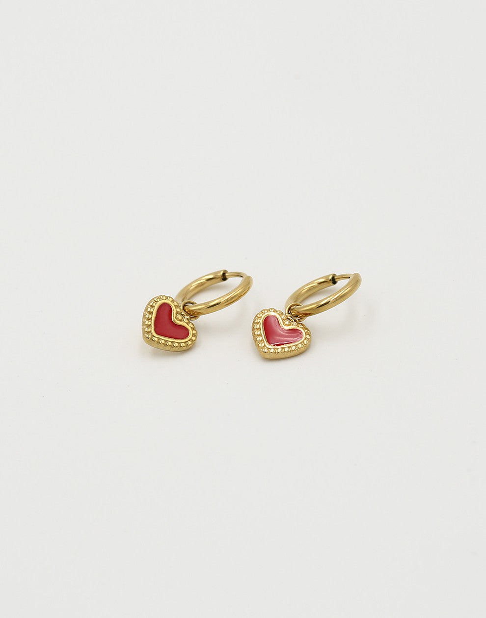 oorringen vintage hartjes rood goudkleurig