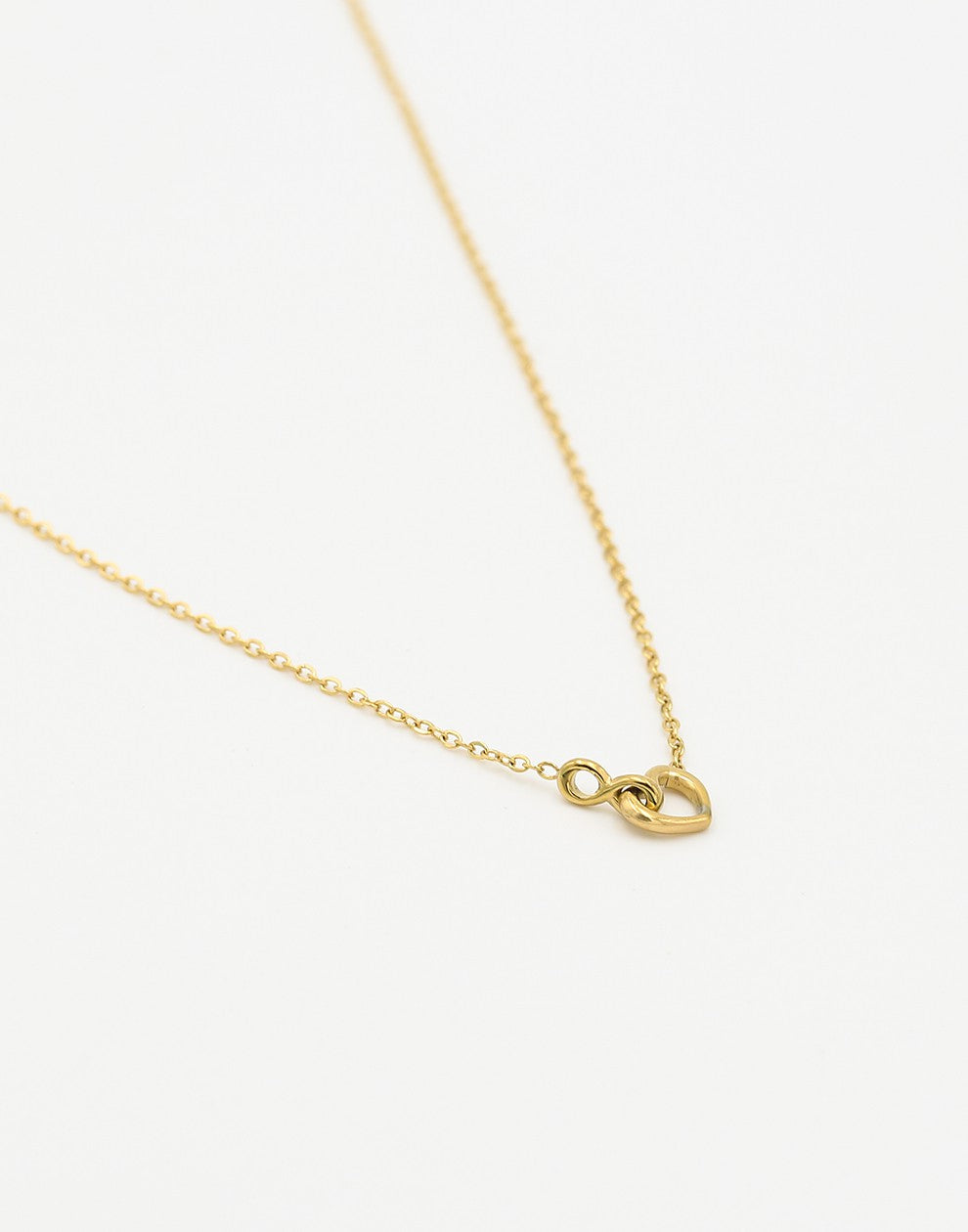 ketting infinity hartje goudkleurig
