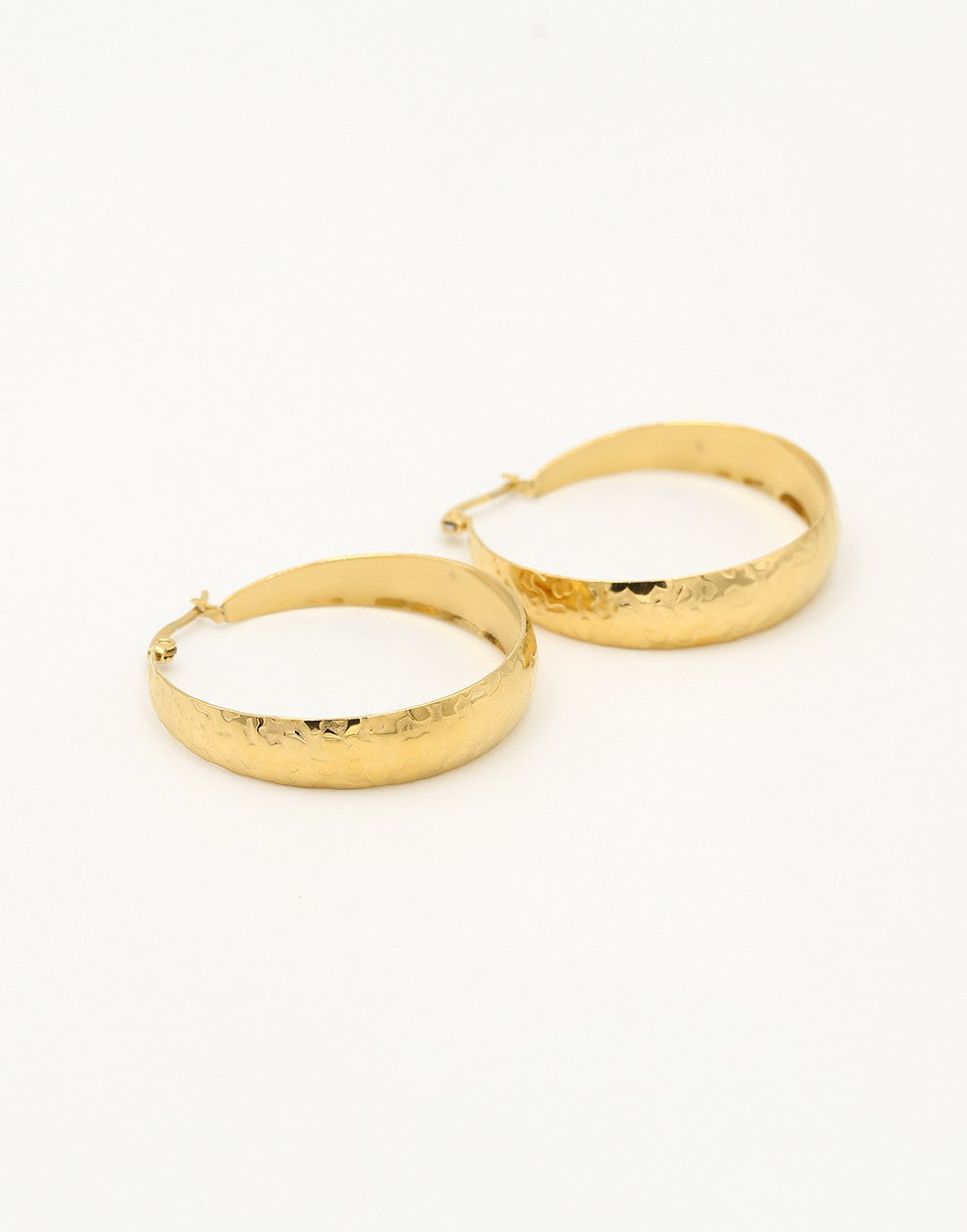 Thick hoop leo print goudkleurig