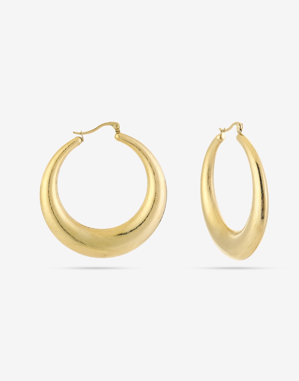 Oorringen statement hoop mat goudkleurig