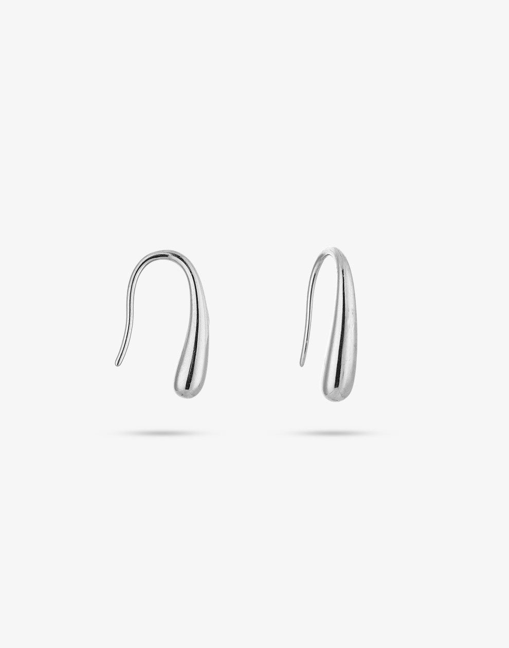minimalistische druppel oorbellen zilverkleurig