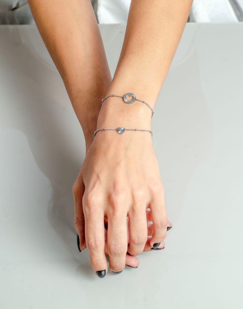 Armbanden vriendschap set zilverkleurig