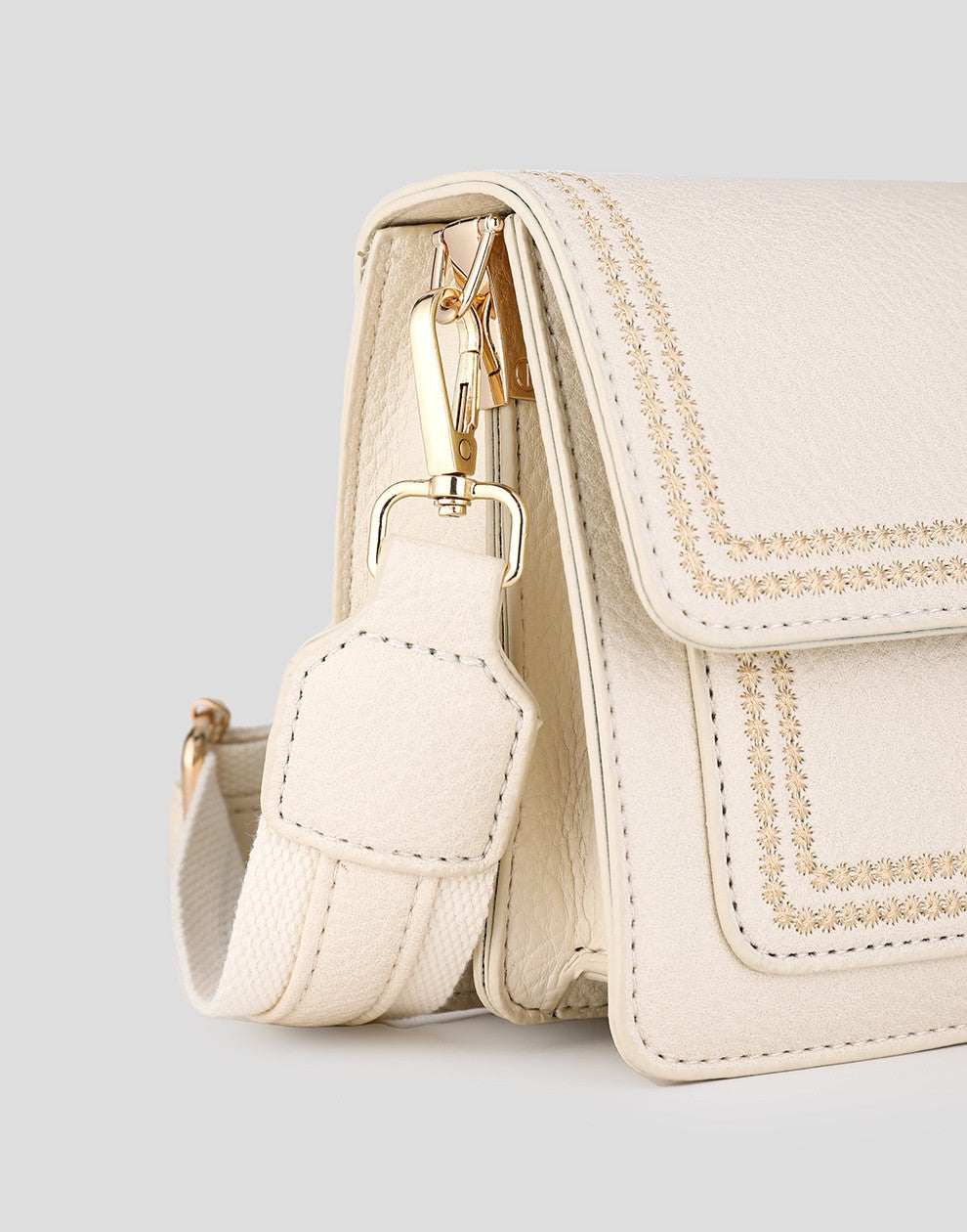 Schoudertas met gestikte rand beige