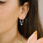 Oorring met 6 hartjes zilverkleurig