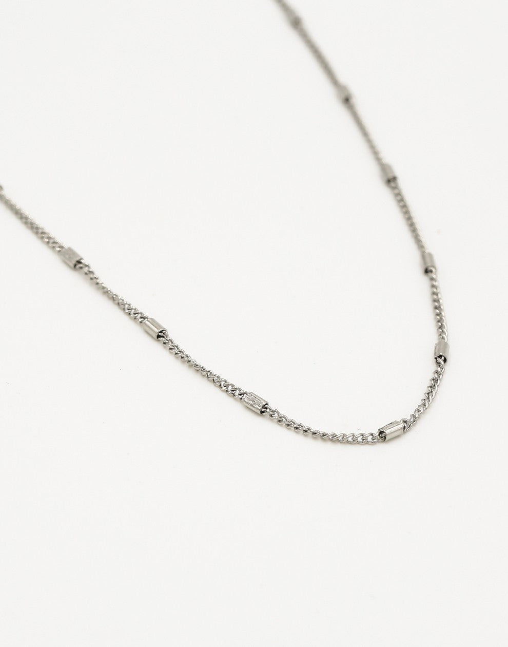 Fijne ketting met staafjes zilverkleurig
