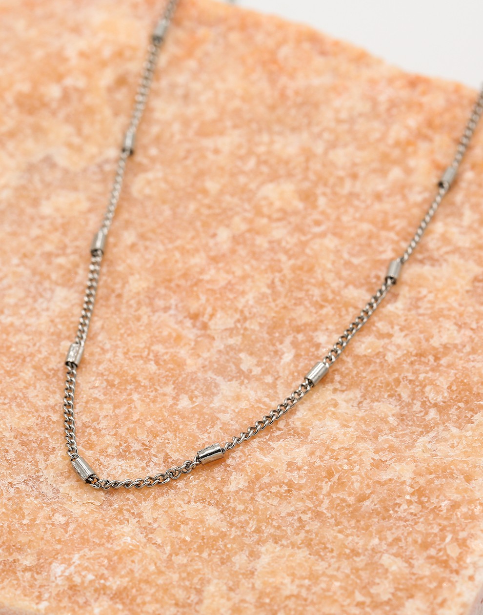 Fijne ketting met staafjes zilverkleurig