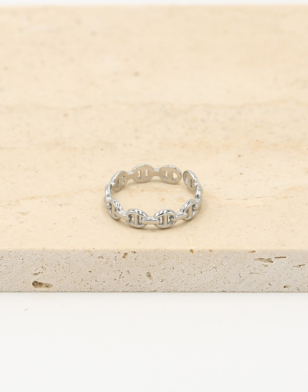 Ring schakelpatroon in zilverkleurig