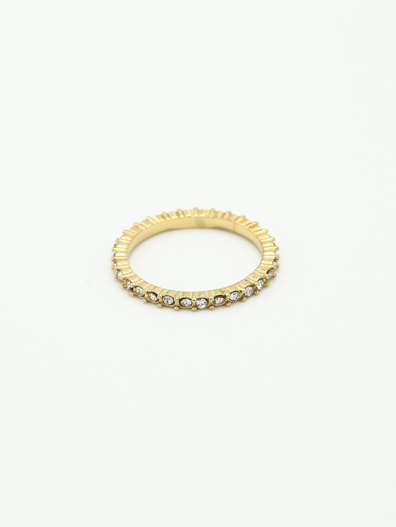 Minimalistische ring met transparante strass steentjes