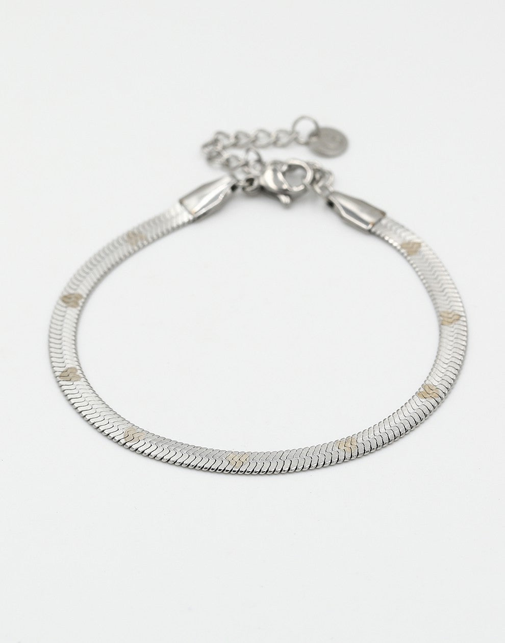 Flat snake chain armband met hartjes print zilverkleurig