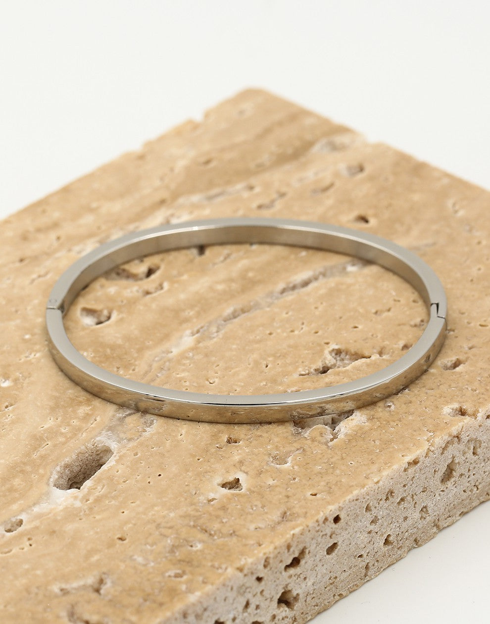 Slaven armband bangle zilverkleurig