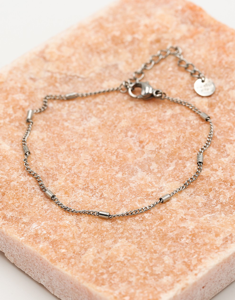 Armband met kleine staafjes zilverkleurig