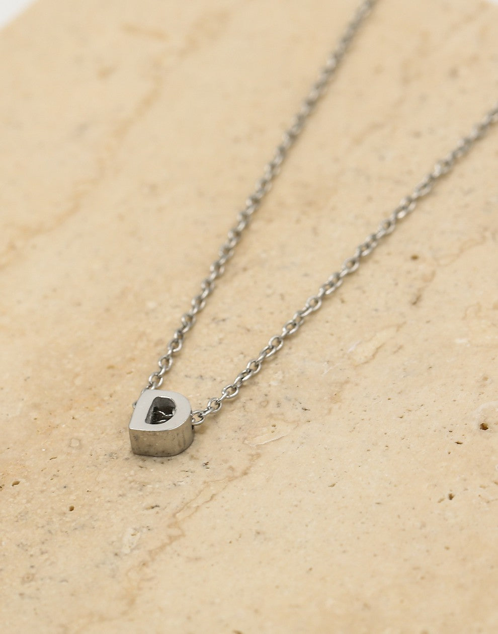 Initialen ketting letter D zilverkleurig