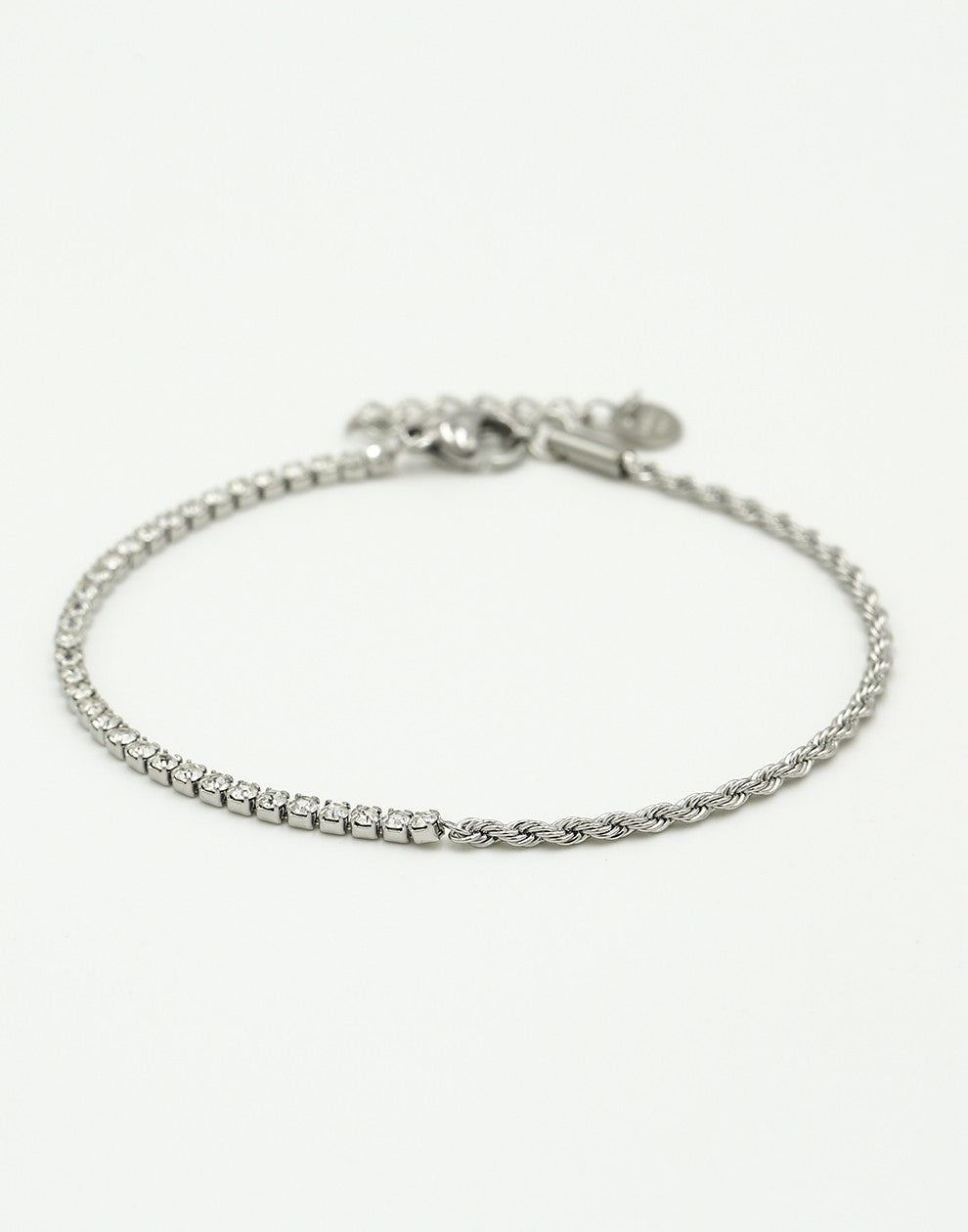 Armband tennis en gedraaide schakel zilverkleurig