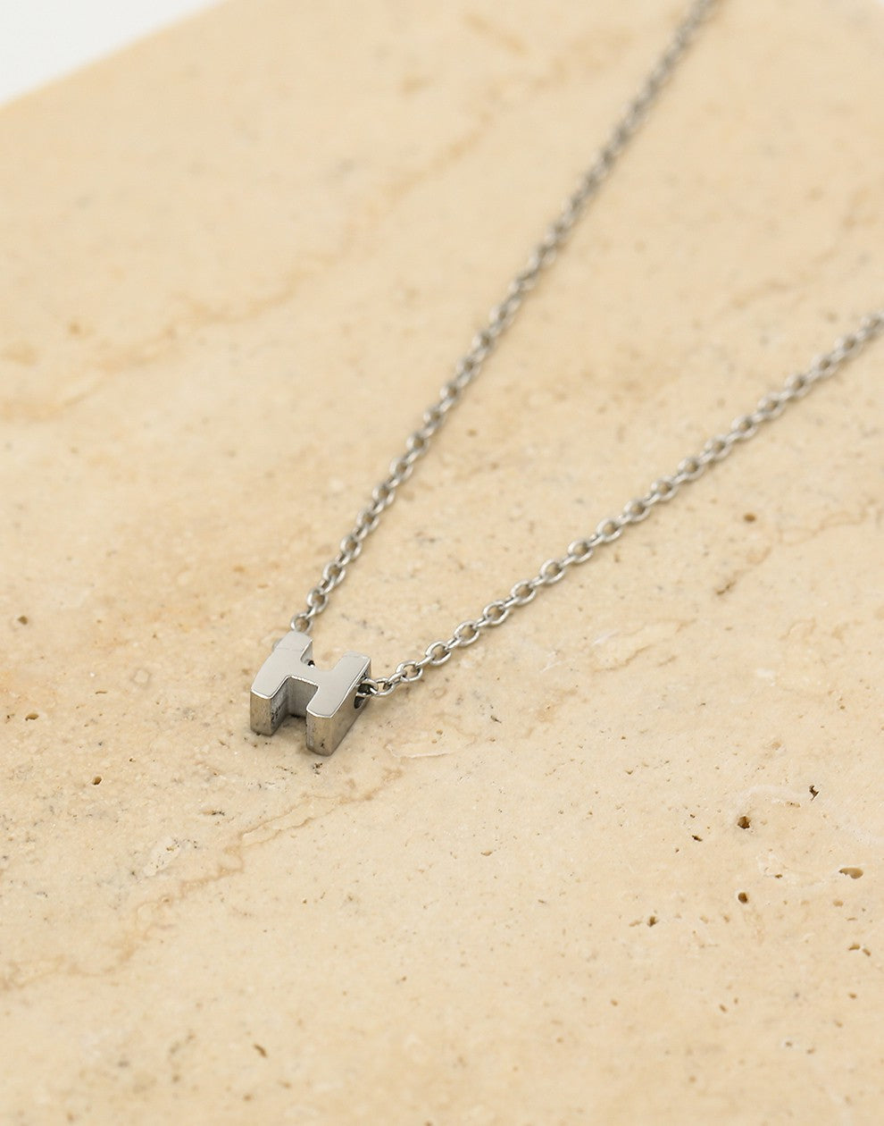 Initialen ketting letter H zilverkleurig